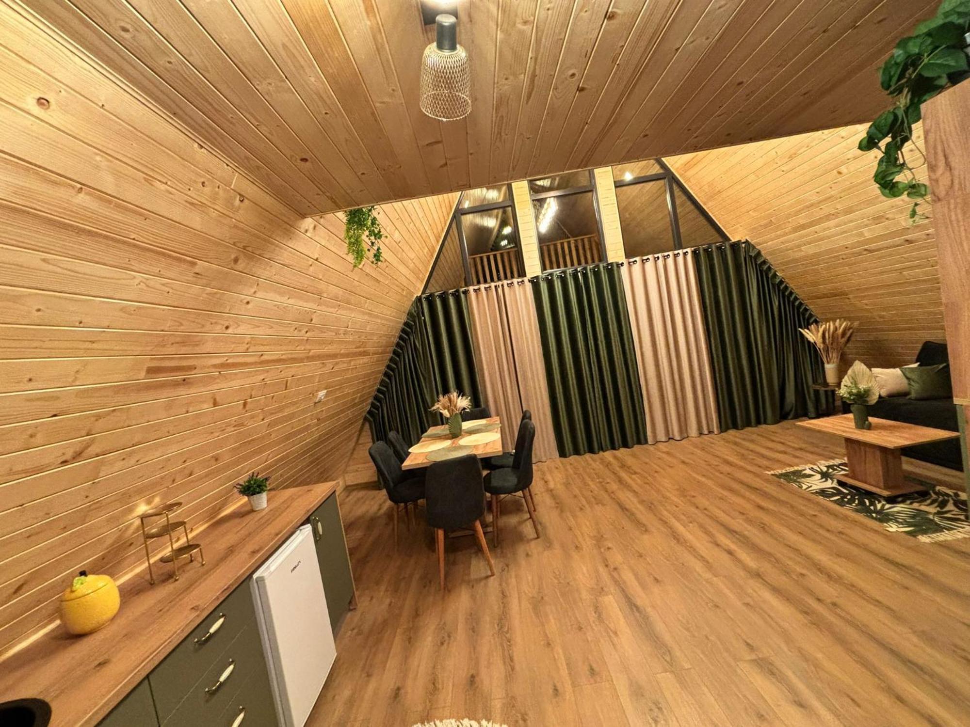 Povestea Din Munti Arpaşu de Sus Exterior foto